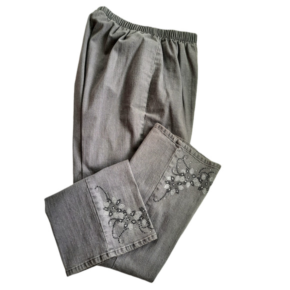 Denim 24/7| Gray High Rise Mom Jeans - Picture 3 of 6